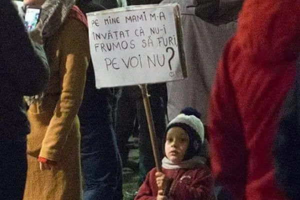 Imaginea simbol de la proteste! Îţi va frânge inima