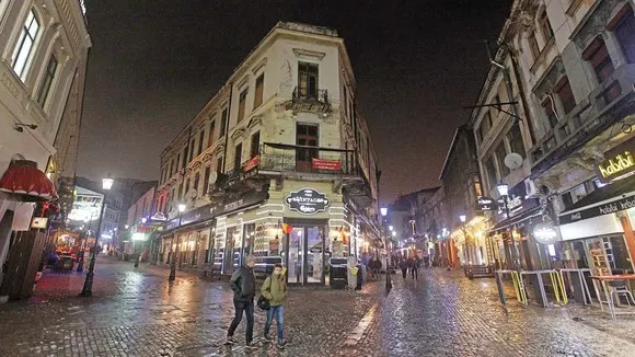 Proprietarii barurilor din Centrul Vechi: "Protestele ne bagă în faliment"