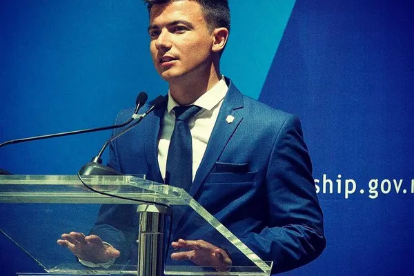 Un consilier angajat de Ponta la Guvern a fost concediat de Grindeanu: "Am colaborat cu tehnocraţii"