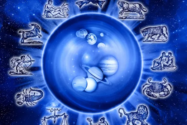 Horoscop de weekend, 18- 19 februarie. Taurii au în centru familia