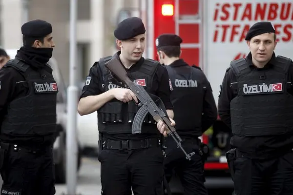 Alertă teroristă la Istanbul. 35 de presupuși membri ai ISIS au fost reținuți