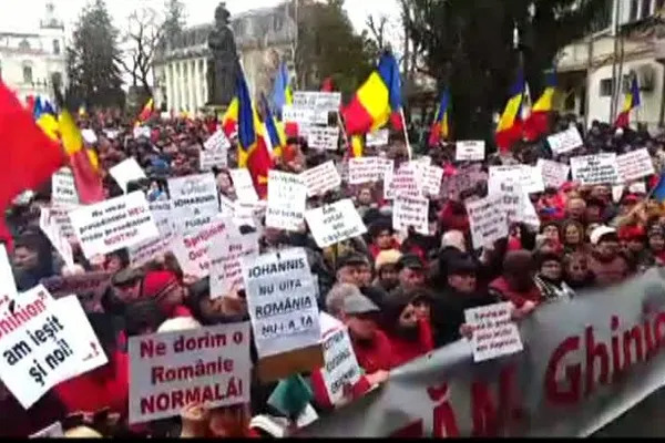 PSD a scos oamenii în stradă! 5.000 de persoane au participat la un miting pro-Guvern, la Târgovişte