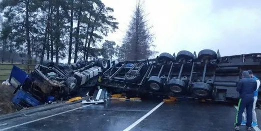 DEZASTRU pe şosea! Un român a provocat un accident grav în Italia: 2 morţi, 9 răniţi