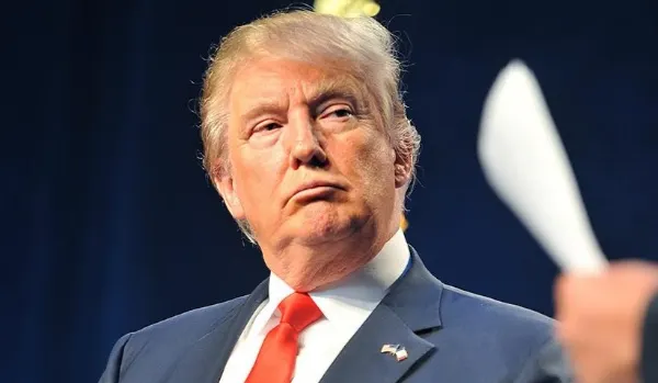 Lovitură de teatru în cazul anchetei despre relaţiile lui Trump cu Rusia