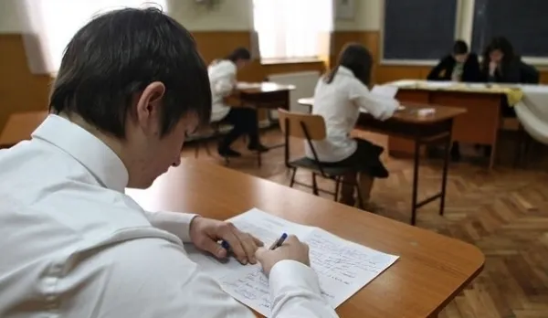 Rezultatele la simularea Evaluării Naţionale şi a Bacalaureatului 2017 se afişează vineri