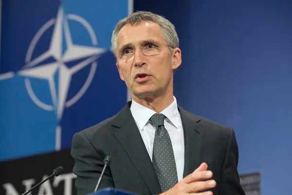 Şeful NATO îl avertizeză pe Putin: "Nu garantăm că nu va mai exista o extindere a Alianţei"