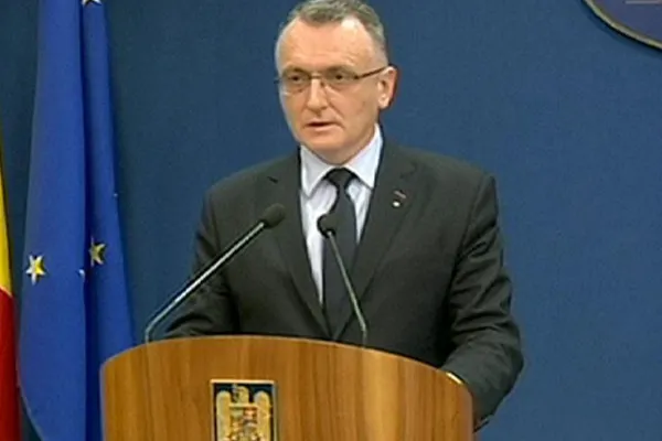 Ministrul Educației, despre întoarcerea elevilor în bănci: "Sunt convins că școlile nu vor deveni focare în România"