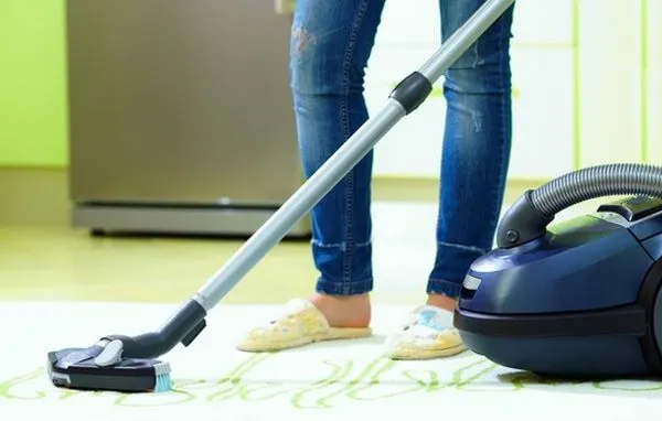 Aspiratorul, un adevărat focar de infecţie! Metoda simplă prin care îl poţi curăţa de microbi