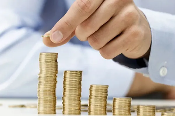 Consumul "duduie" în România, după injecţiile salariale ale guvernării PSD
