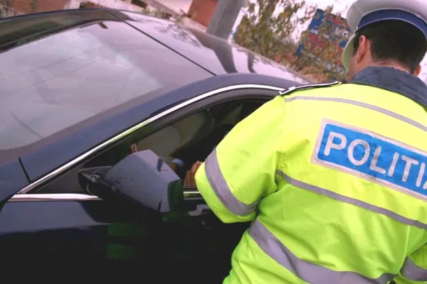 Au văzut că șoferul murea de râs la volan. L-au tras pe dreapta. Polițiștii au rămas fără cuvinte