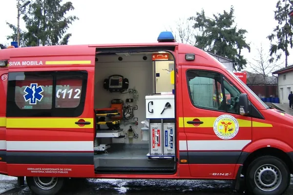 O femeie și un copil, victimele unui accident produs pe DN 73 A Predeal-Râșnov