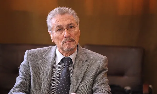 Sinecură pentru Emil Constantinescu de la Guvern