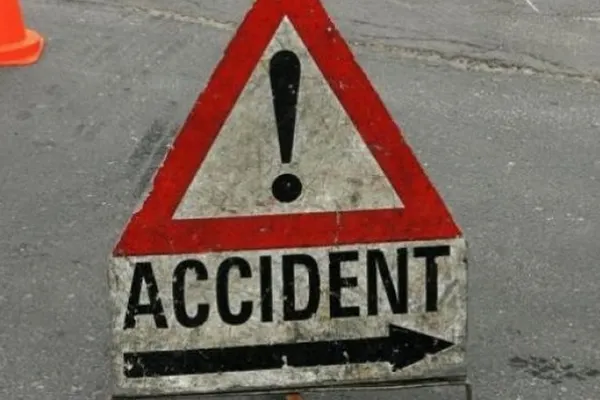 Accident rutier provocat de un cetăţean francez în Ialomiţa. Trei pietoni au fost răniţi