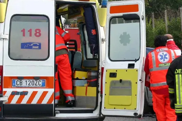 Accident GRAV în Italia: Doi români au murit, iar alți trei sunt în stare critică