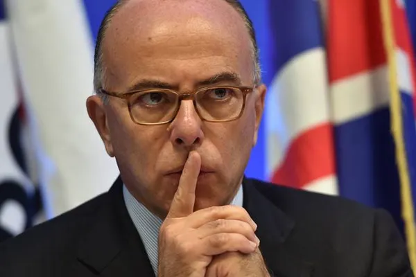 Guvernul Franţei a demisionat. Care este explicaţia