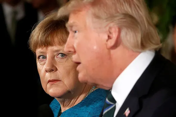 Merkel s-a întâlnit cu Trump, înaintea summitului G20. Proteste violente la Hamburg