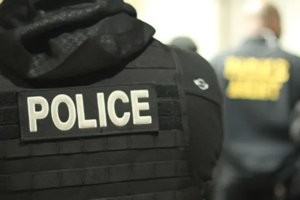 Acești polițiști ar trebui arestați pentru că sunt prea amuzanți! Râzi cu lacrimi