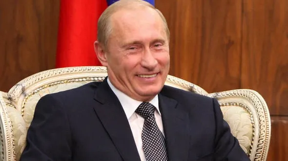 Mesajul așteptat de toată lumea. Ce îi cere Vladimir Putin lui Emmanuel Macron