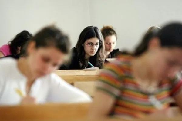 Perle Bacalaureat 2017. Ce au scris absolvenții unui liceu te va face să râzi cu lacrimi