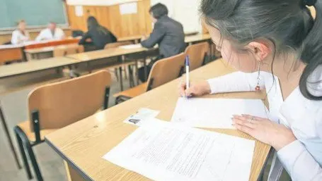 Gest șoc al unui elev la proba de română la BACALAUREAT. A fost dat afară din examen imediat