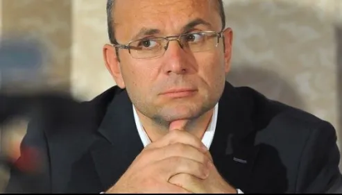 Gușă: PSD a ajuns de râs. Prin remanierea Guvernului, i-a cedat toată autoritatea lui Iohannis