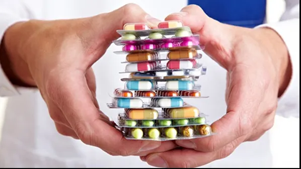 Persoanele cu pensii de până la 900 lei vor beneficia de medicamente COMPENSATE 90%