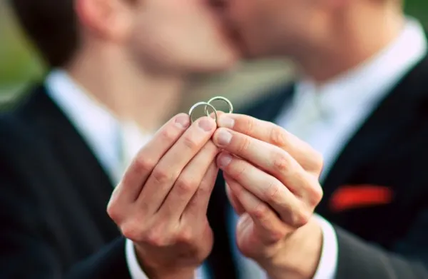 Germania a legalizat căsătoriile între persoane de acelaşi sex