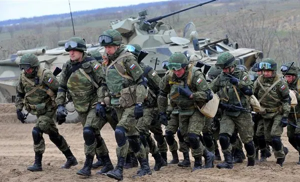 Trupele ruse, manevre militare ce simulează trecerea Nistrului. Chișinăul protestează