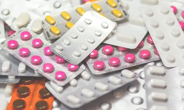 Iei medicamente? Nu mai mânca aceste trei alimente