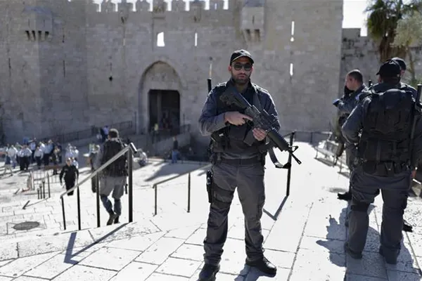 Bomba cu ceas din Ierusalim. Trei palestinieni au fost uciși, protestele sunt tot mai violente
