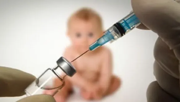 Guvernul a decis: Amenzi uriaşe pentru părinții care refuză vaccinarea