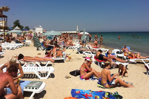 Alertă la Marea Neagră. Scăldatul în mare a fost interzis în această stațiune. Pericol de sănătate