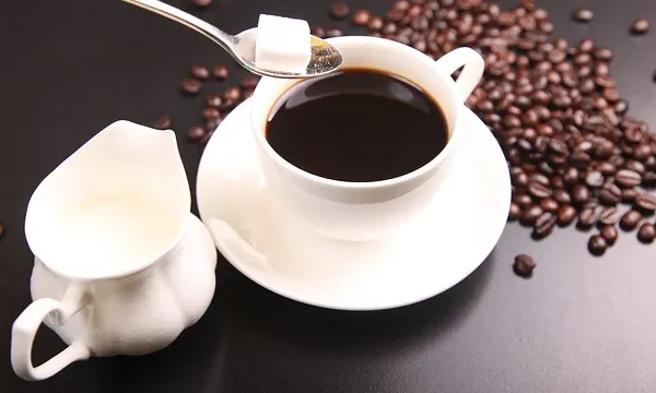 Top 3 alimente pe care să le mănânci mai rar. Cresc nivelul de stres