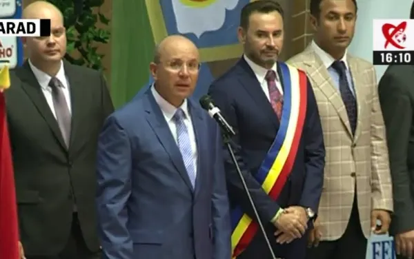Cozmin Guşă a deschis oficial Cupa Europeană de Judo U-21, la Arad. Aurel Tămaş a intonat imnul