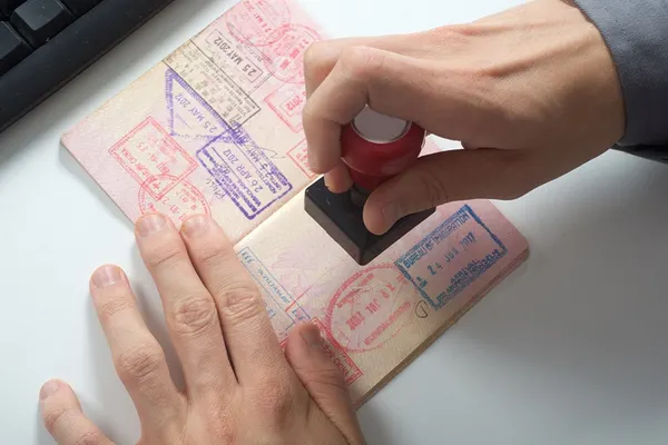 Estonia și Finlanda cer UE să nu mai acorde vize rușilor! Kremlinul reacționează dur: "Clovnul-șef al Ucrainei a sugerat să tragă la răspundere întreaga populație a Rusiei"