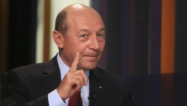 Reacţia lui Băsescu, după ce Iohannis şi-a anulat vizita în Ucraina: "Aş fi tras ultimul cartuş"