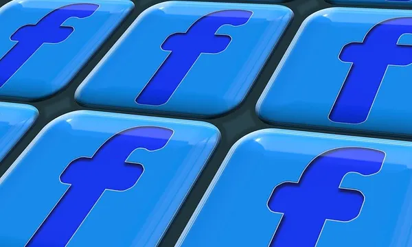 Facebook a descoperit o operațiune de promovare a mesajelor politice, finanțată, probabil, din Rusia