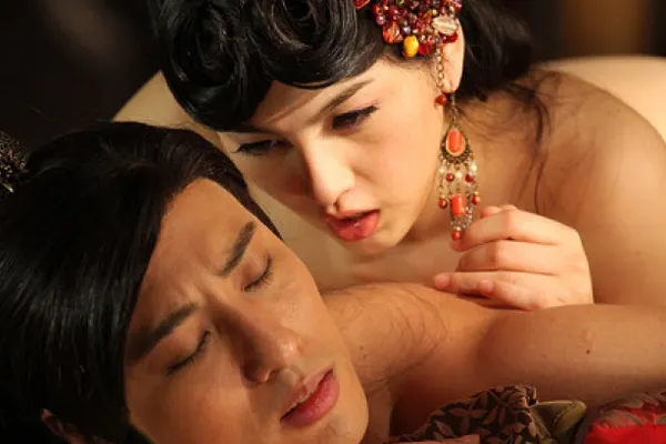 Cum fac sex chinezii. Poziţia "maimuţica supărată căţărată în copaci". Ce presupune