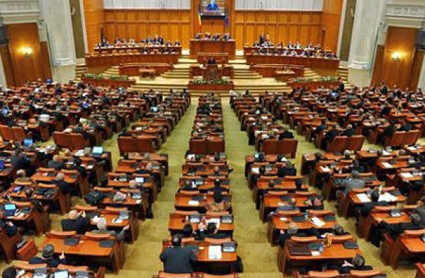 Forumul Civic al Românilor cere Parlamentului să nu aprobe proiectul de lege propus de UDMR