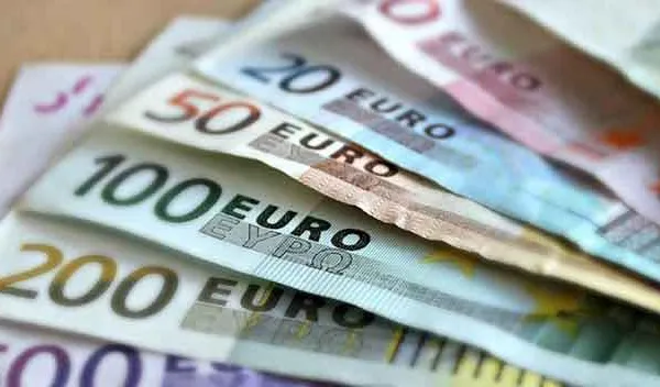 Perspective sumbre. Euro încasează o lovitură dură după alegerile din Germania