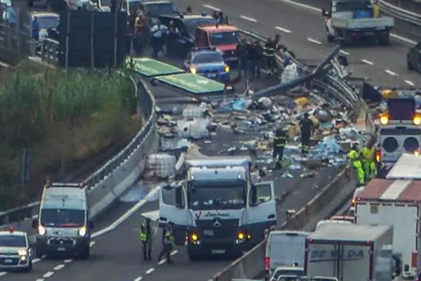 Cum a reușit un român să blocheze o autostradă din Italia timp de 12 ore