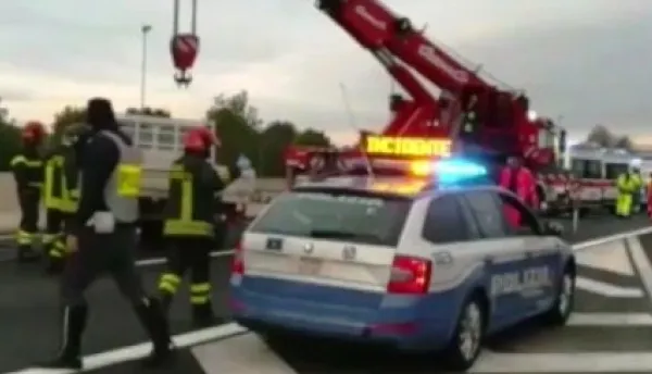 Accident grav în Italia: un român a murit iar alte 5 persoane sunt rănite