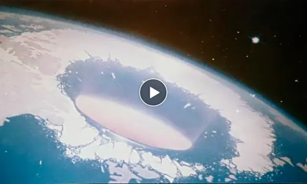 A apărut o gaură gigantică în Antarctica şi savanţii nu ştiu ce se întâmplă