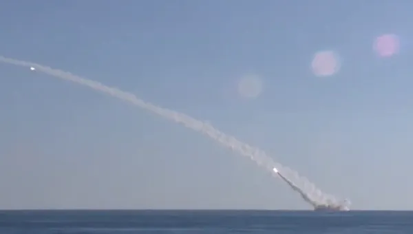 Rusia a lansat RACHETE de croazieră spre poziţii din Siria ale teroriştilor de la Stat Islamic