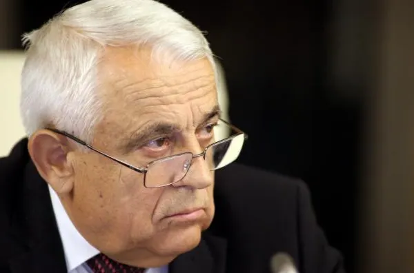 Petre Daea, discurs halucinant în Parlamentul European: "Cormoranii în România fac baie în piscine"