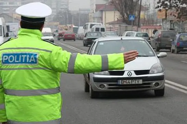 Polițiștii au întocmit SUTE de dosare penale în minivacanța de 1 decembrie