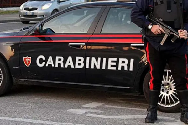10 români, printre care și 4 copii, ținta unui ATAC armat în Italia