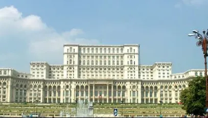 PNL: Cei nemulțumiți de guvernarea PSD-ALDE să facă un lanț uman în jurul Parlamentului