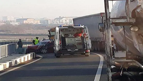 Accident cumplit pe Autostrada Vestului. Mai multe persoane au fost rănite