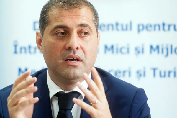 Jianu, atac dur la adresa clasei politice: Programe de guvernare inventate şi paralele